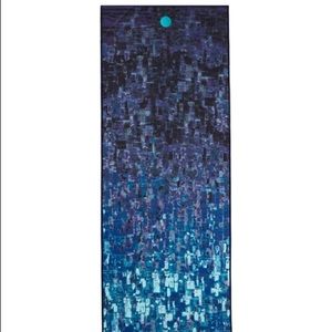 Yogitoes Manduka Yoga Mat Towel - blue pixel
